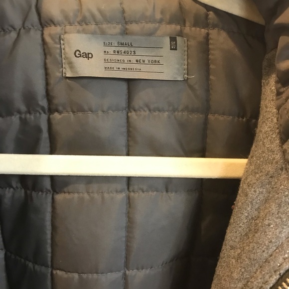 Men’s Heather Grey Wool Blend GAP Winter Coat with Lined Hood size SMALL - Picture 4 of 8